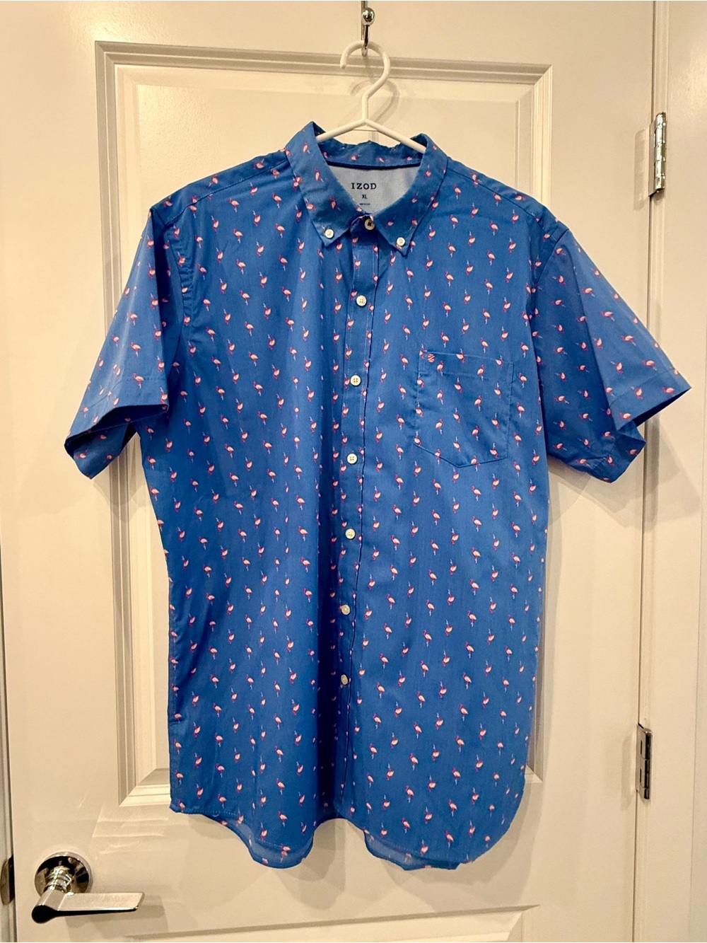 IZOD Men's Blue Short-Sleeve Button-Up Shirt with Pink Flamingo Print - Sz XL